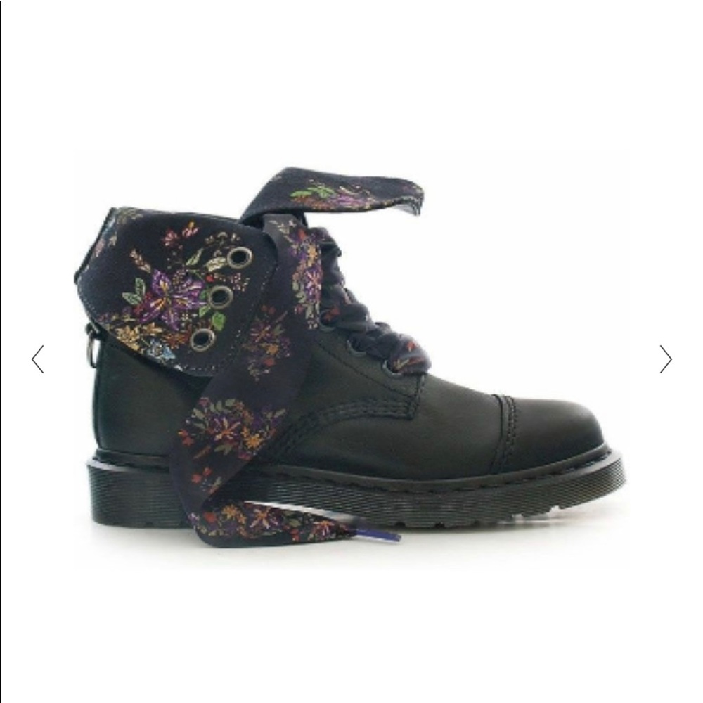HELP ISO Dr Doc Marten Aimilita Floral Mirage Sz10